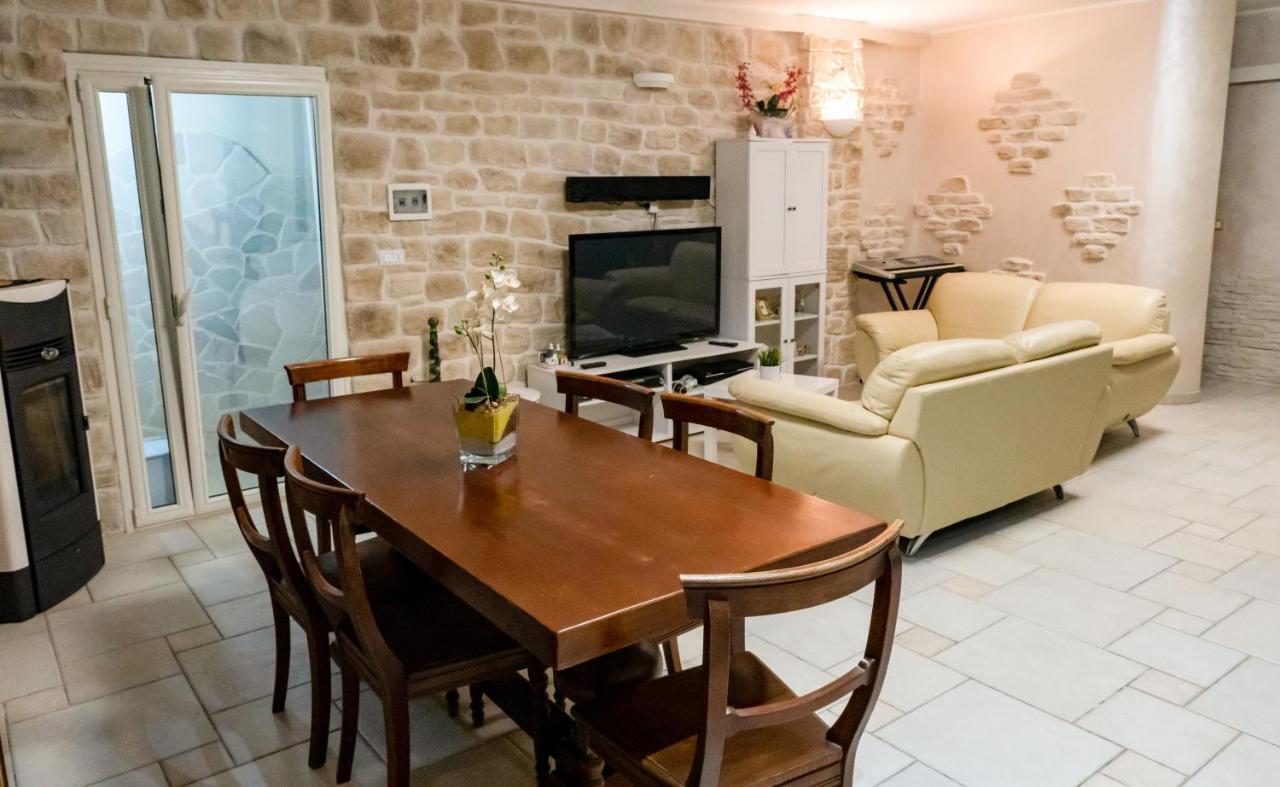 Villa Chanel Bellissima Villa Con Piscina Immersa Nella Valle D'Itria Ostuni Kültér fotó