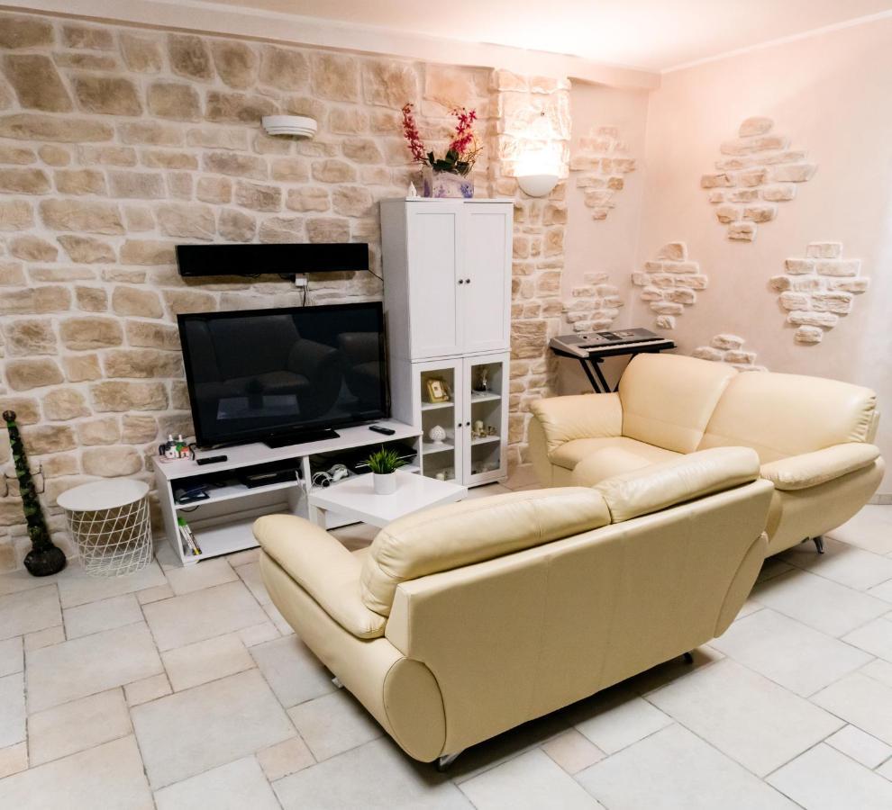 Villa Chanel Bellissima Villa Con Piscina Immersa Nella Valle D'Itria Ostuni Kültér fotó