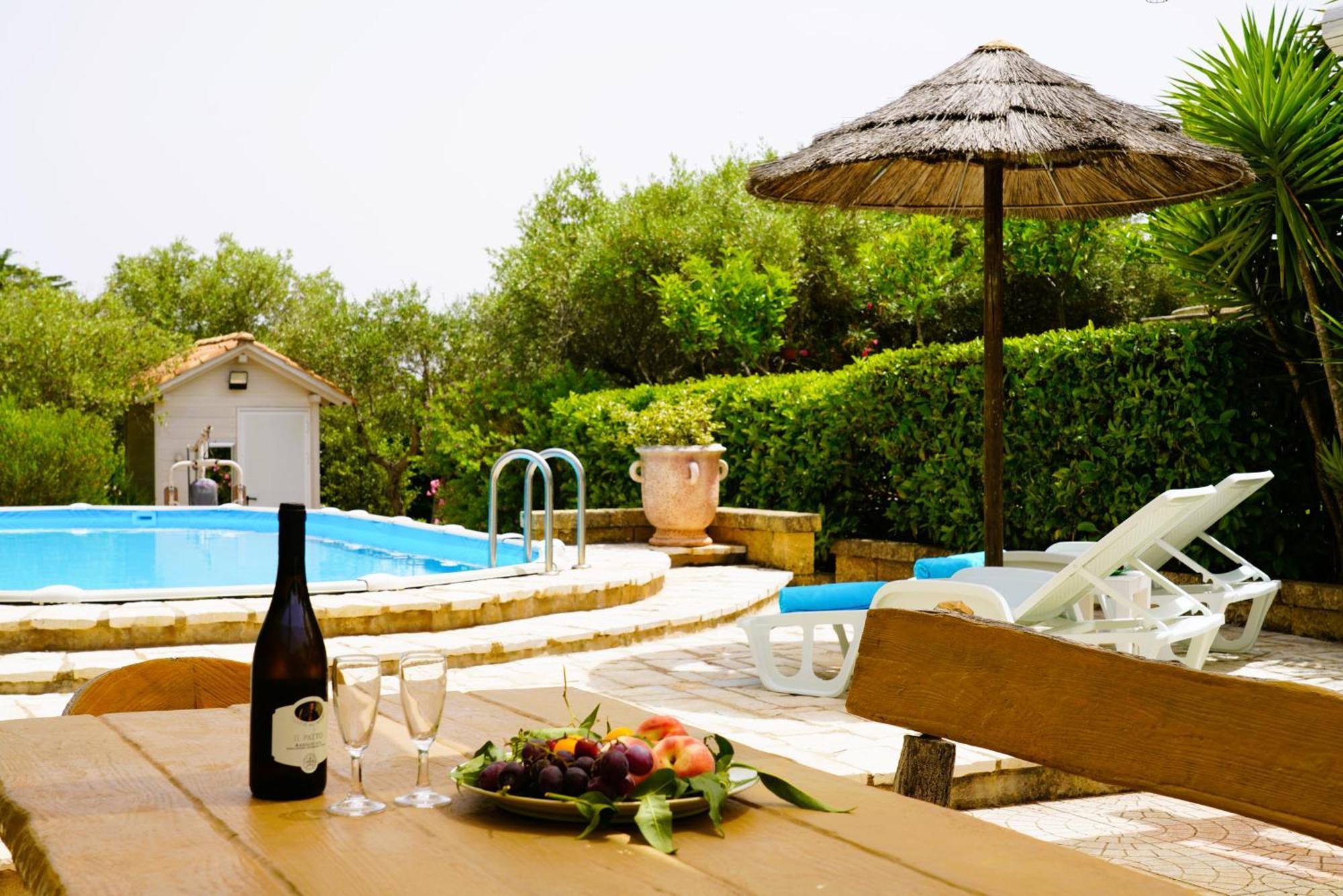 Villa Chanel Bellissima Villa Con Piscina Immersa Nella Valle D'Itria Ostuni Kültér fotó
